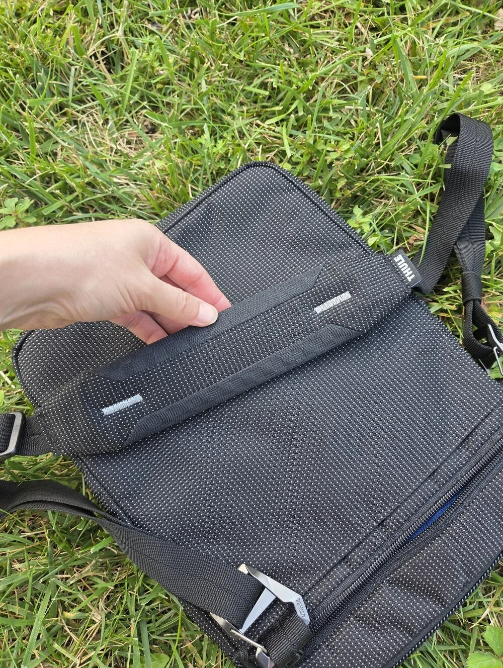 Thule Crossover 2 Crossbody Tote, Black